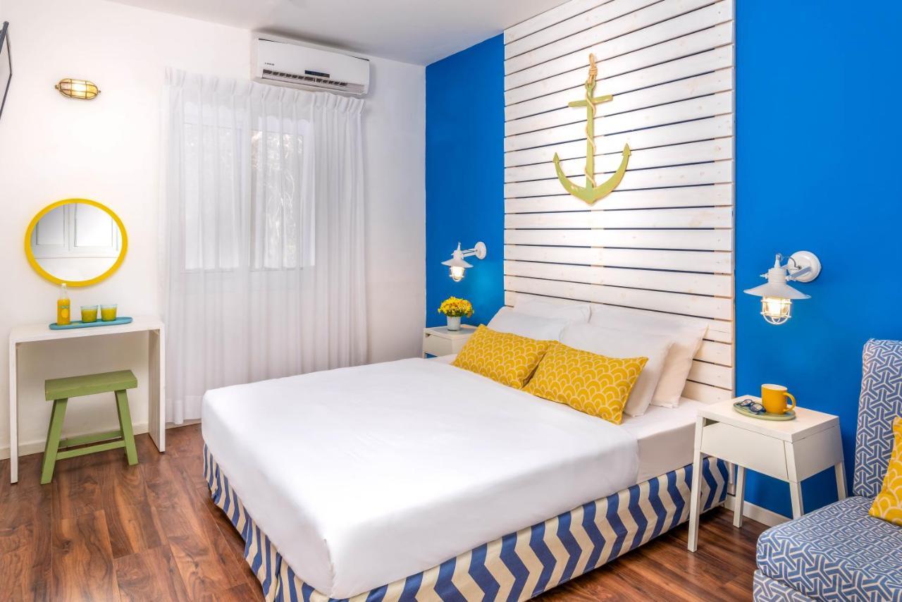Travel Hotel Gesher Haziv Bagian luar foto