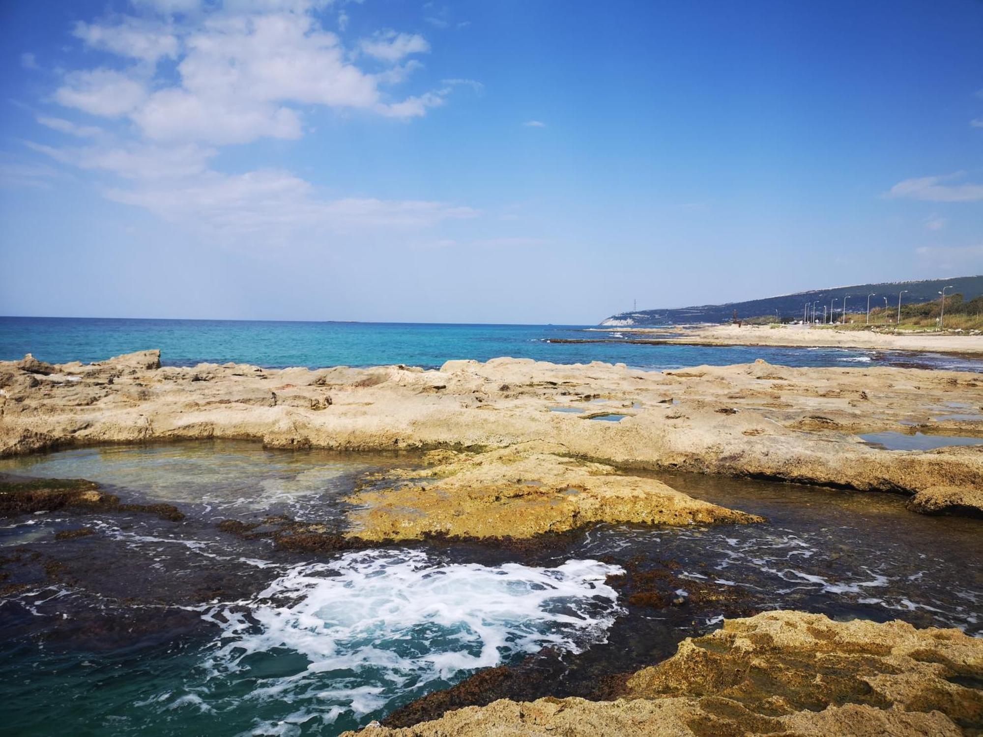 Travel Hotel Gesher Haziv Bagian luar foto